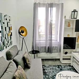 Agreable Et Moderne 2 Pieces ~ Confort Et Design Appartement